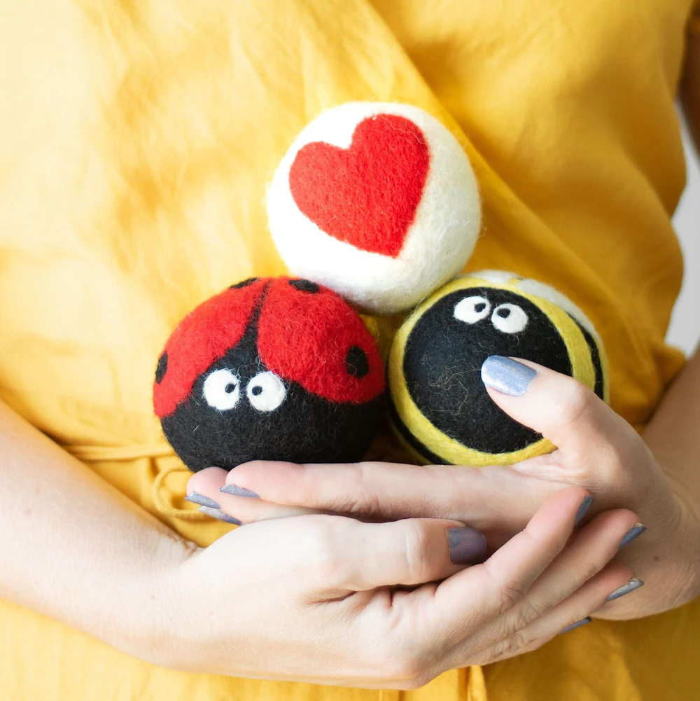 Wool dryer balls